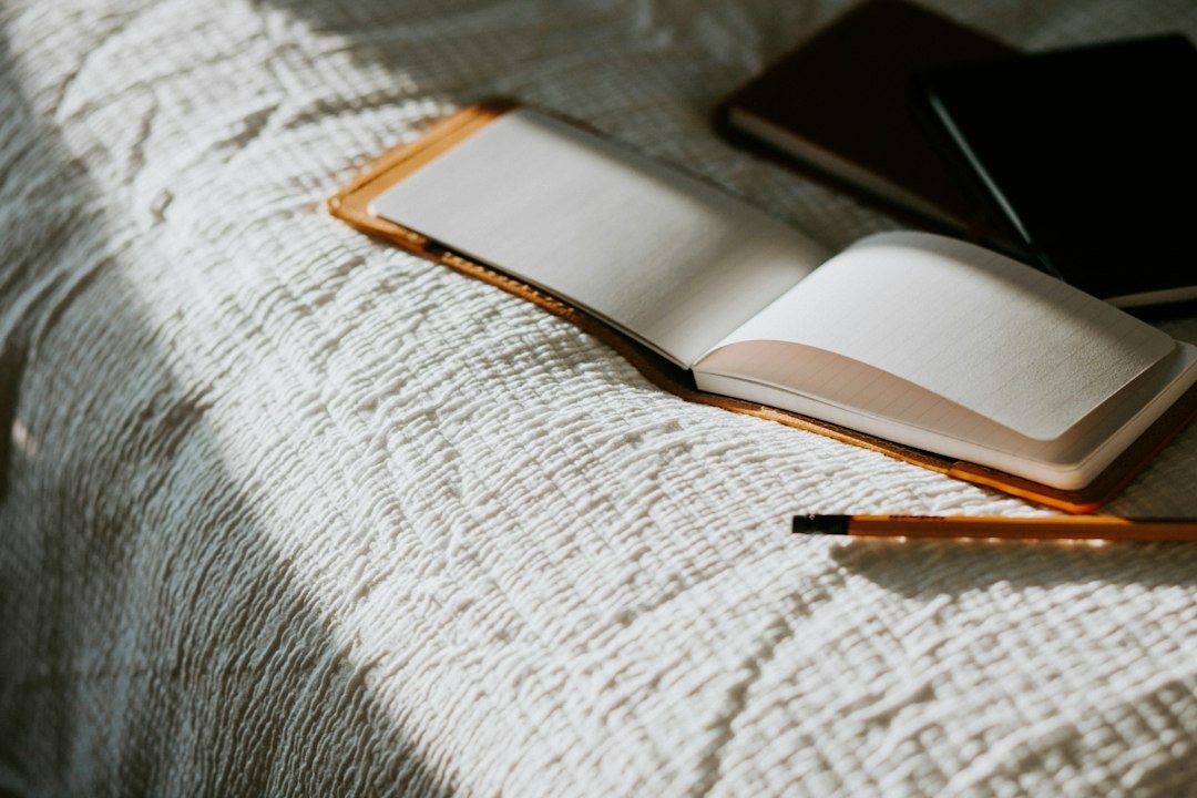 Frases curtas sobre a vida para refletir: 24 ideias 2 Ambiente sereno que convida a uma pausa e à reflexão
